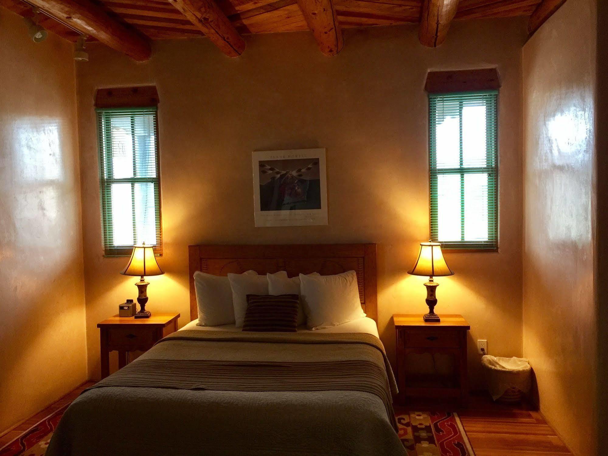 Guadalupe Inn سانتا فيه المظهر الخارجي الصورة