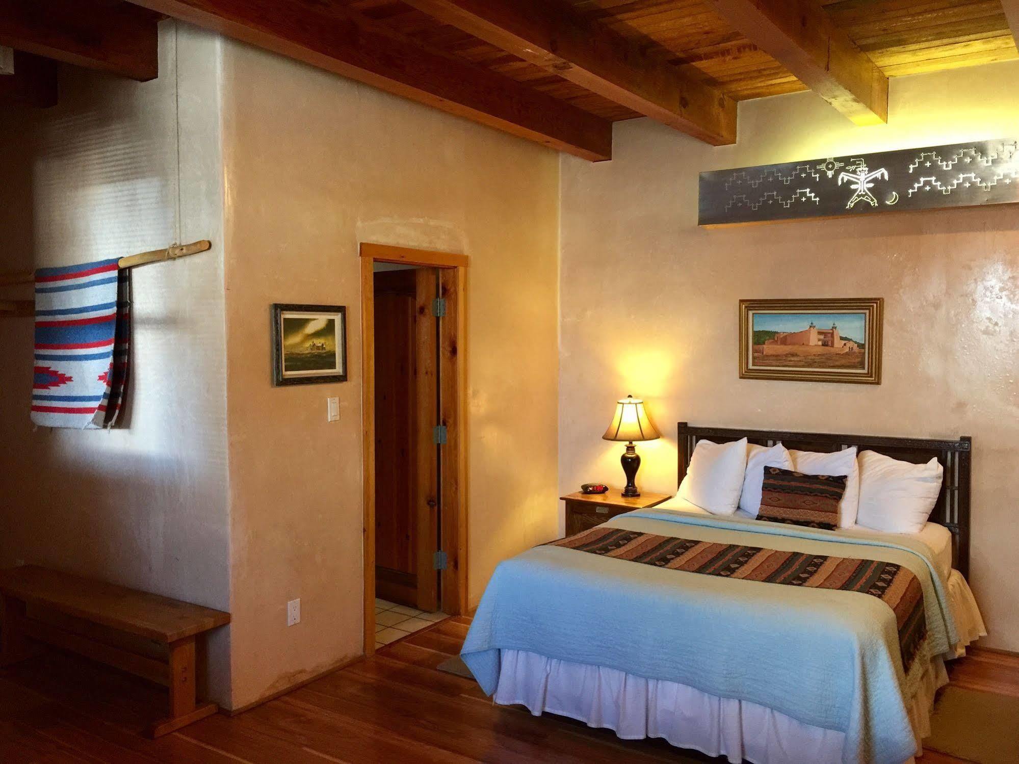 Guadalupe Inn سانتا فيه المظهر الخارجي الصورة